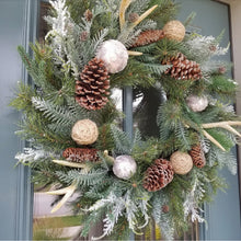 Load image into Gallery viewer, Antler Wreath