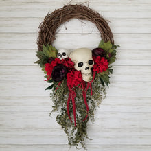 Load image into Gallery viewer, Skull Halloween Wreath