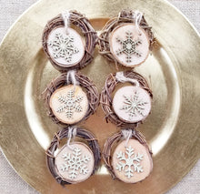 Load image into Gallery viewer, Assorted Gold Glitter Snowflake Napkin Rings (set of 2)